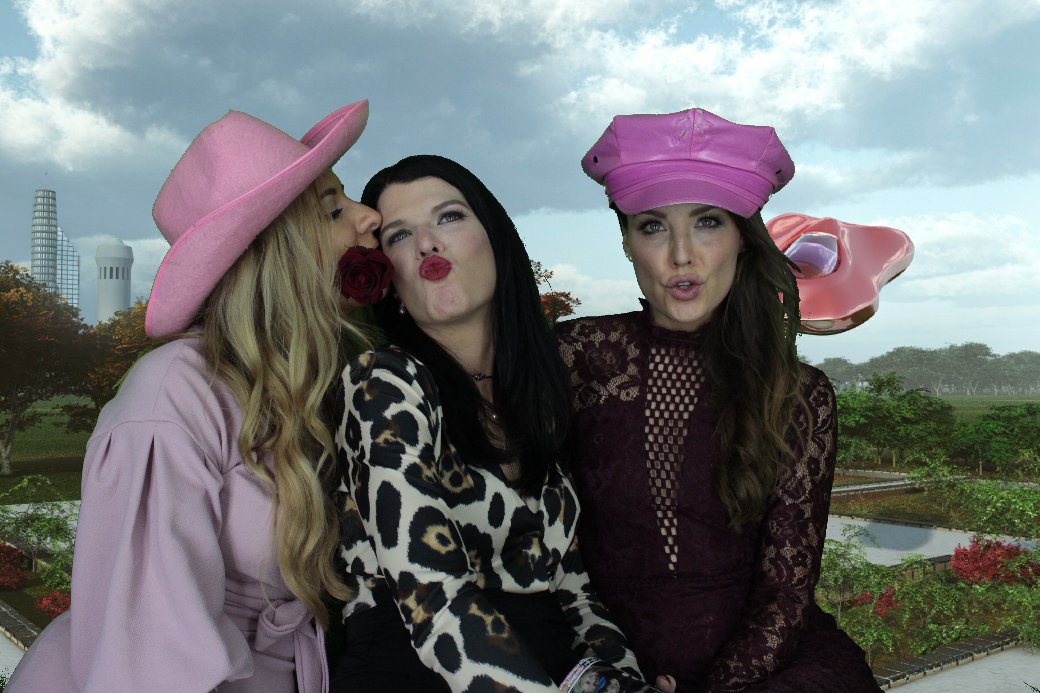 The Hanrahan Wedding | View more photos from the event at gallery.myphotoboothexperience.co.uk/u/MyPhotoBoothExperienceLtd/The-Hanrahan-Wedding